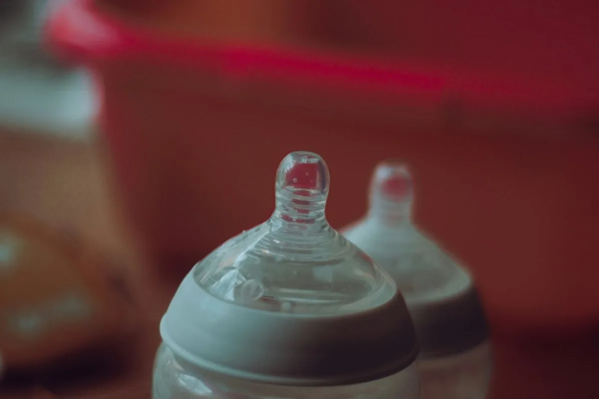 Meilleur biberon anti-colique : comparatif 2026