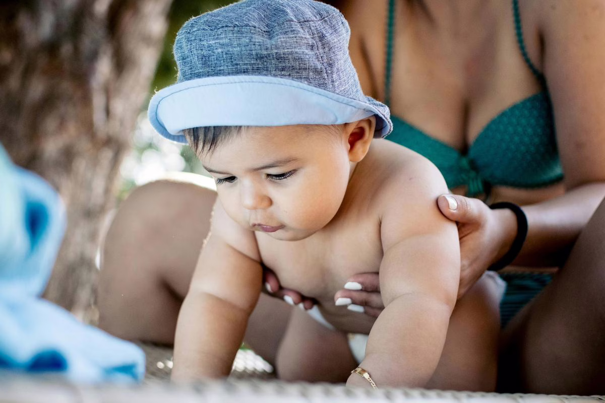 Canicule : à partir de cette température, ne sortez plus bébé