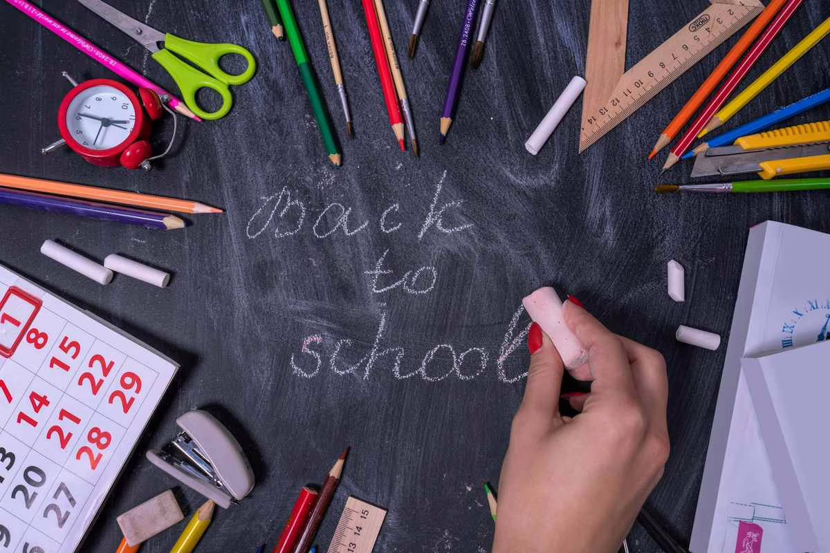 Calendrier scolaire 2026-2027 : voici les vraies dates qui changent tout pour les familles