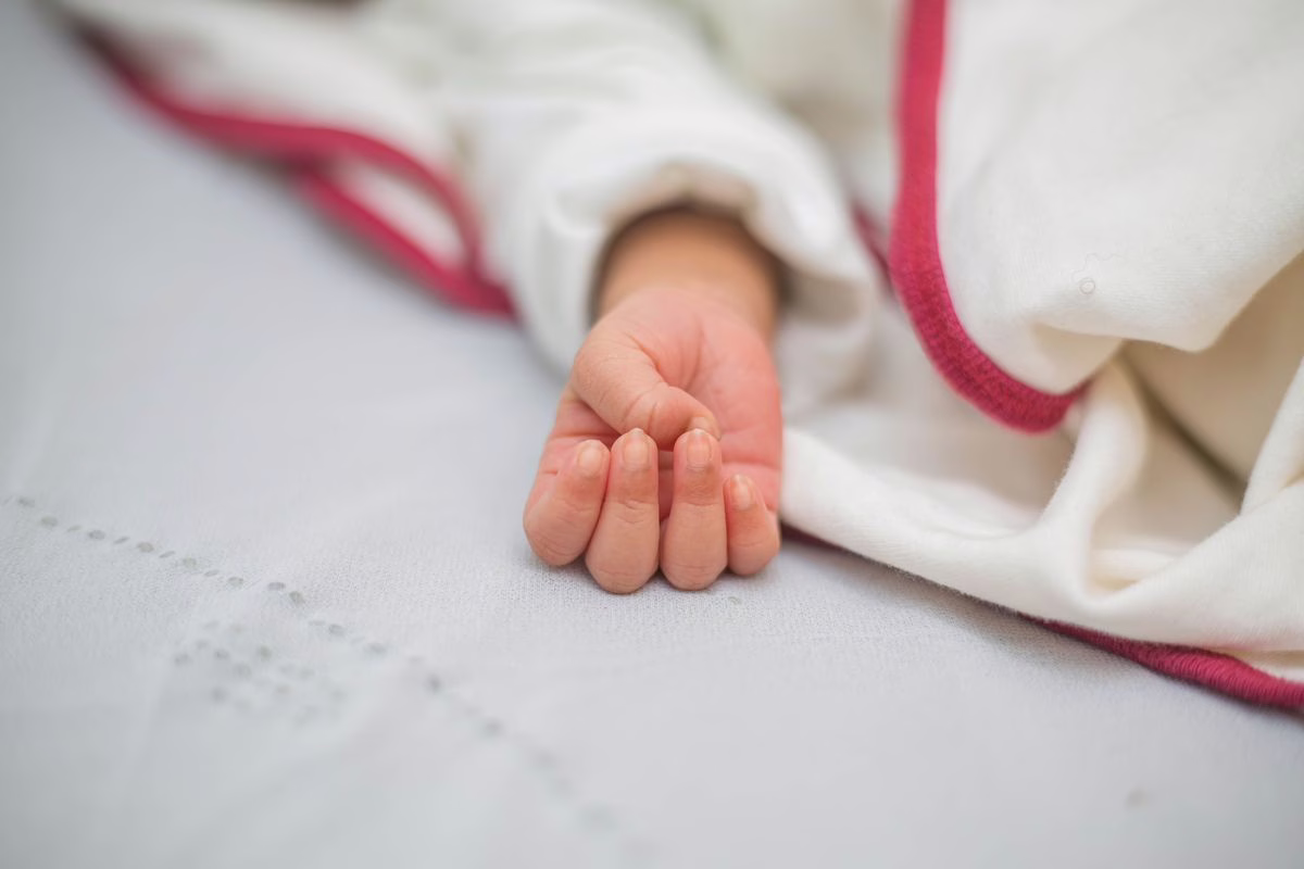 Dépistage néonatal : 16 maladies recherchées sur une goutte de sang