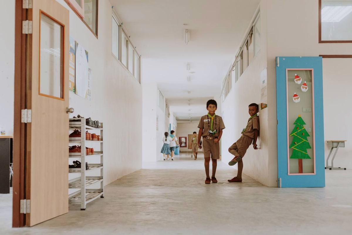 Harcèlement à l&rsquo;école : ce que le programme pHARe change pour les parents