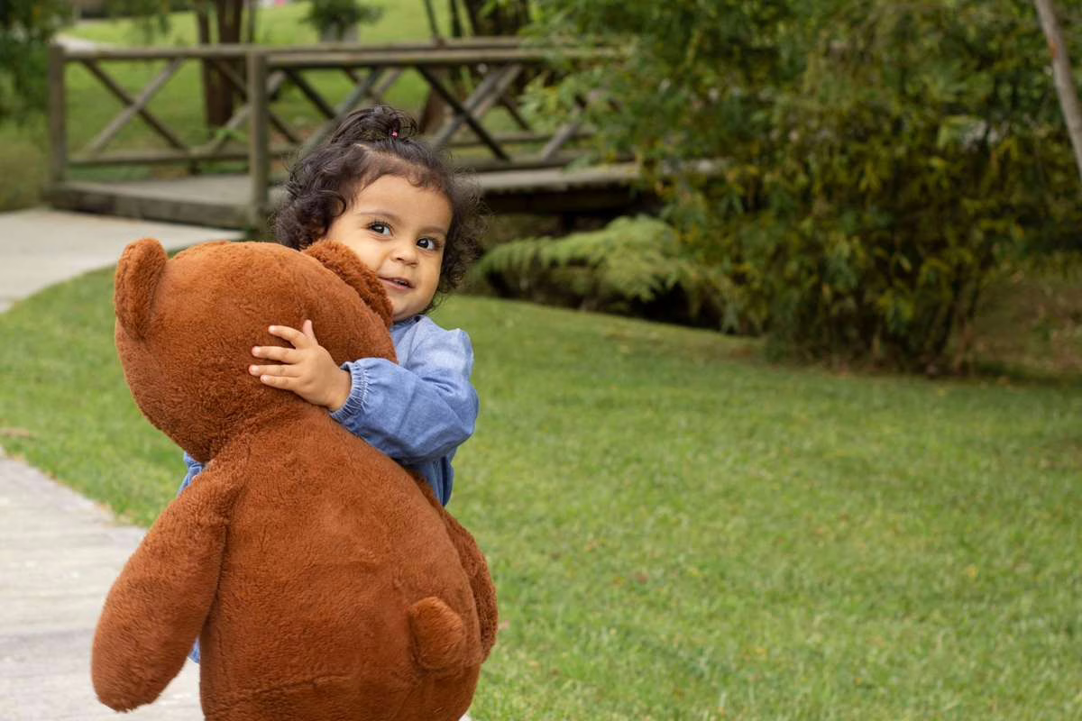Le doudou de votre enfant n&rsquo;est pas un caprice : ce qu&rsquo;il lui apporte vraiment