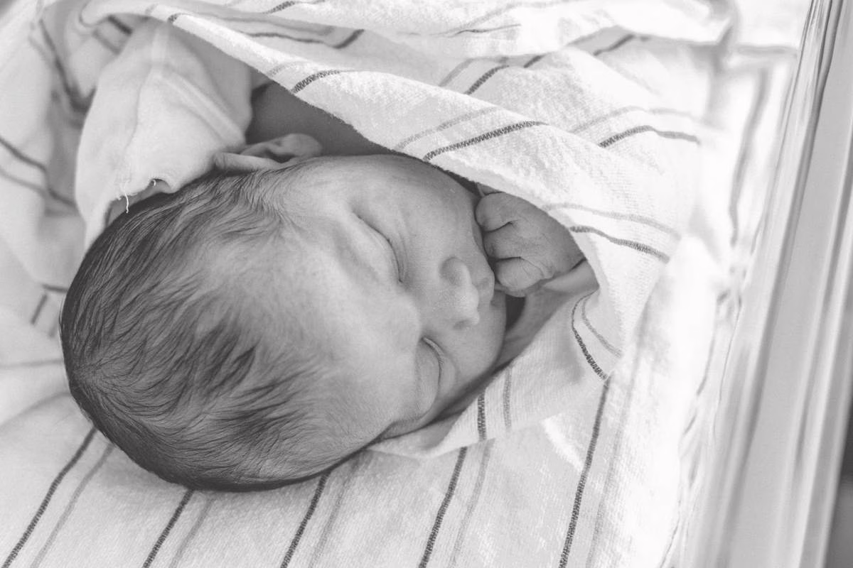 Naissance : 5 jours pour la déclarer, ensuite il faut passer devant un juge