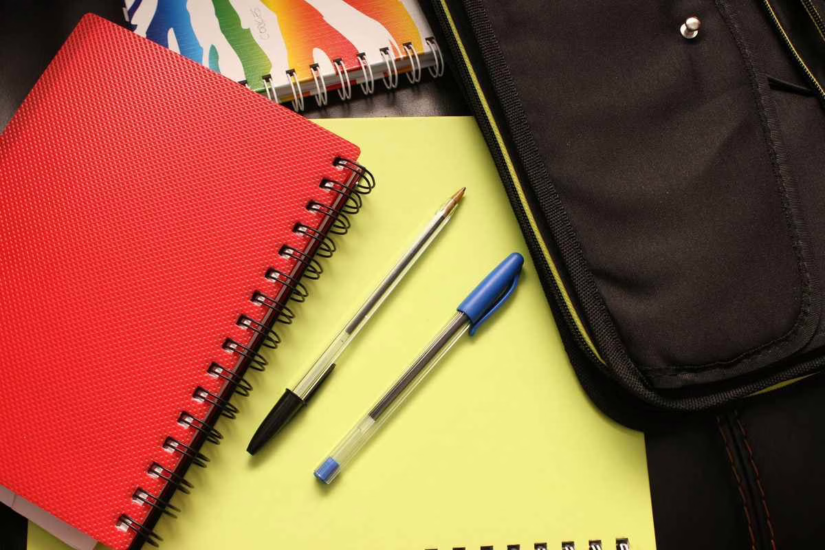 Liste de rentrée : ce que l’école a le droit de vous demander, et ce qu’elle doit payer