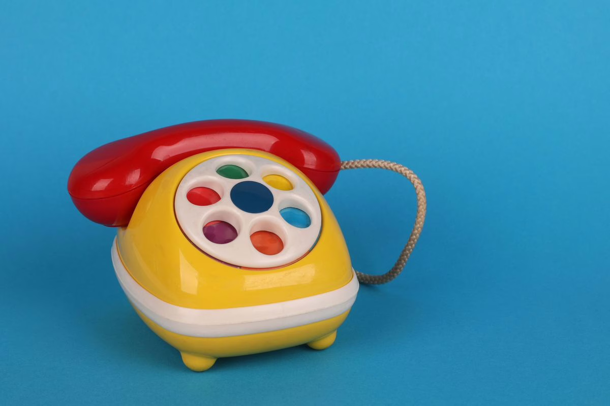 Rappel jouet Kim&rsquo;play : ce téléphone à perles laisse ses piles boutons accessibles