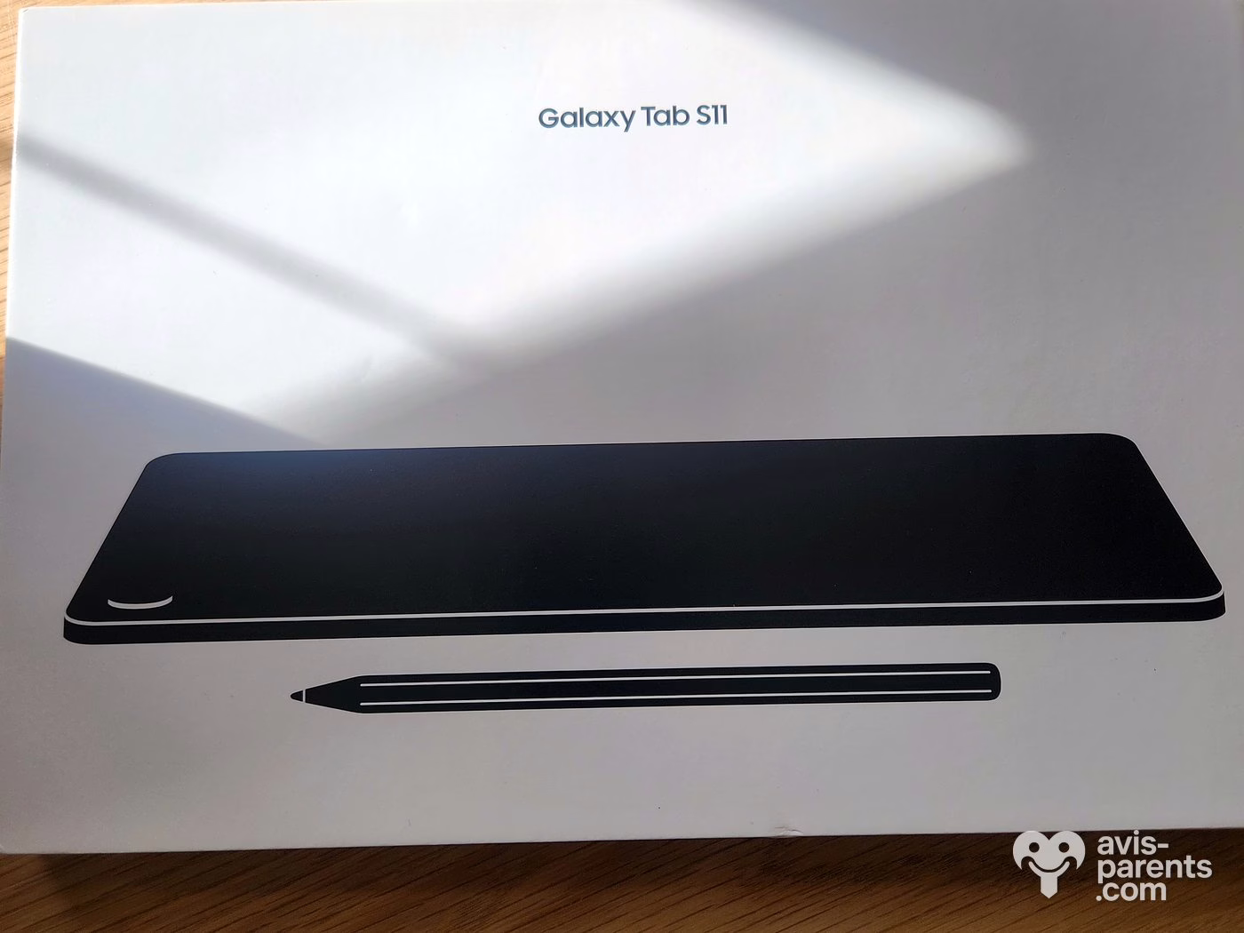 Boîte de la Samsung Galaxy Tab S11 avec son S Pen fourni