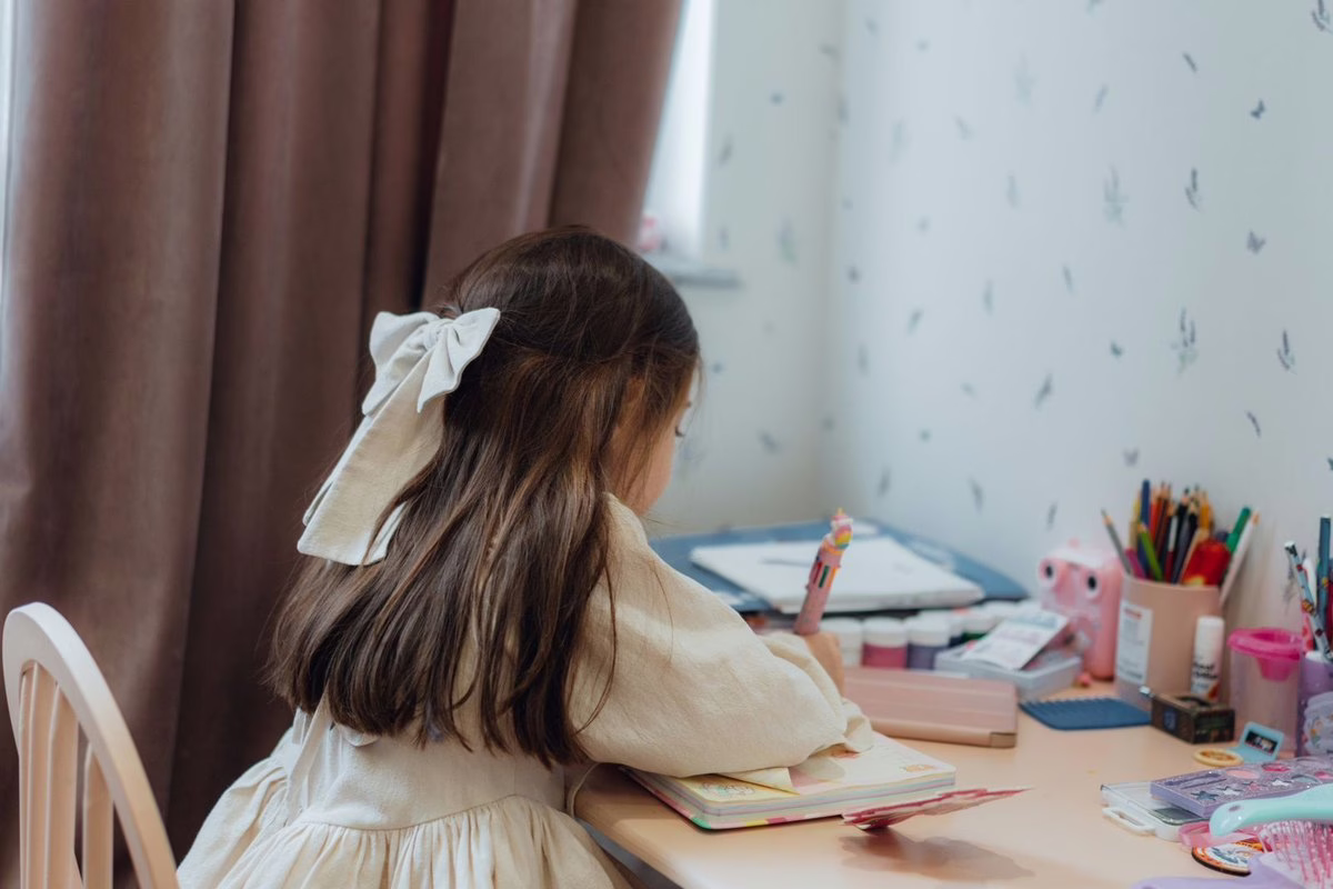 Meilleure chaise de bureau enfant 2026 : comparatif et bonne hauteur