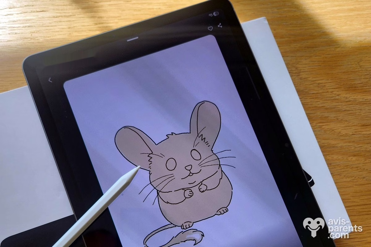 Souris du dessin guidé, coloriée au S Pen sur la Samsung Galaxy Tab S11